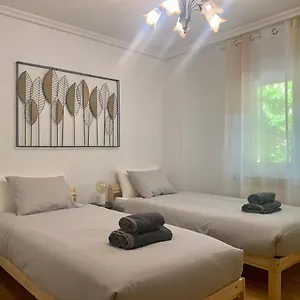 https://comfortable-and-centric-apartment.bilbaohotelsspain.com